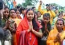 श्रावण मास के प्रथम सोमवार पर मंत्री श्रीमती लक्ष्मी राजवाड़े ने बीरपुर में की कांवड़ यात्रा और जलाभिषेक