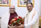 मुख्यमंत्री साय से निर्माता-निर्देशक डॉ. चंद्रप्रकाश द्विवेदी ने की सौजन्य मुलाकात
