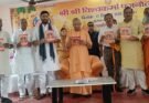 गोरखपुर में मुख्यमंत्री योगी आदित्यनाथ ने किया भगवान विश्वकर्मा का पूजन-अर्चन