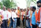 गन्ने का मूल्य 425 रुपये प्रति क्विंटल होने पर किसानों में खुशी, उप मुख्यमंत्री विजय शर्मा को गन्ना भेंटकर किया अभिनंदन